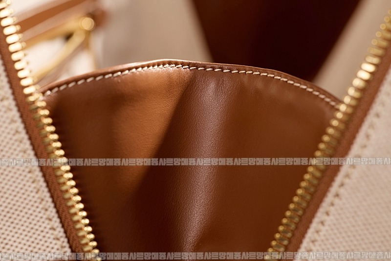 미우미우캔버스가죽보백  20260314-122359-022루.jpg