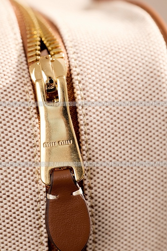 미우미우캔버스가죽보백  20260314-122359-021루.jpg