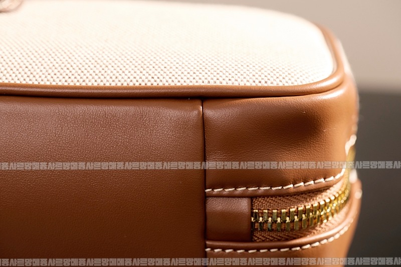 미우미우캔버스가죽보백  20260314-122923-012루.jpg