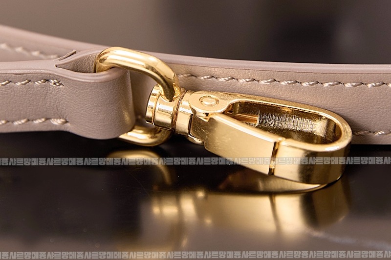 미우미우아르카디백  20260314-125903-016루.jpg