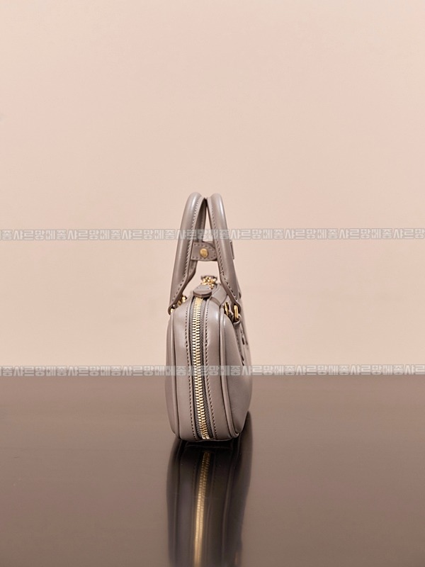 미우미우아르카디백  20260314-130927-009루.jpg