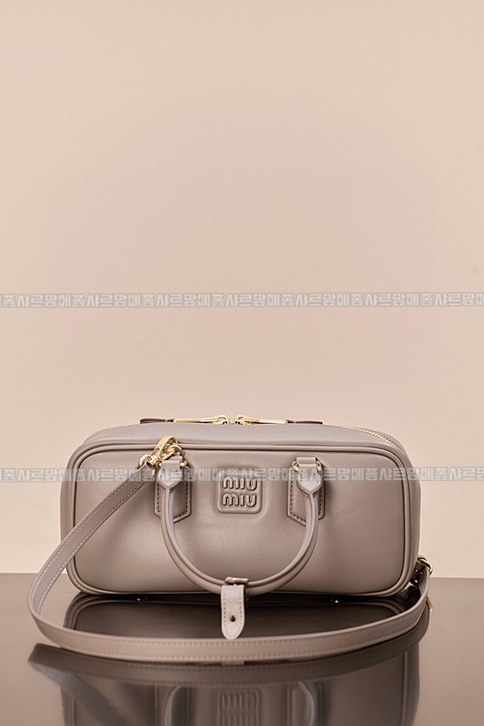 미우미우아르카디백  20260314-131447-006루.jpg