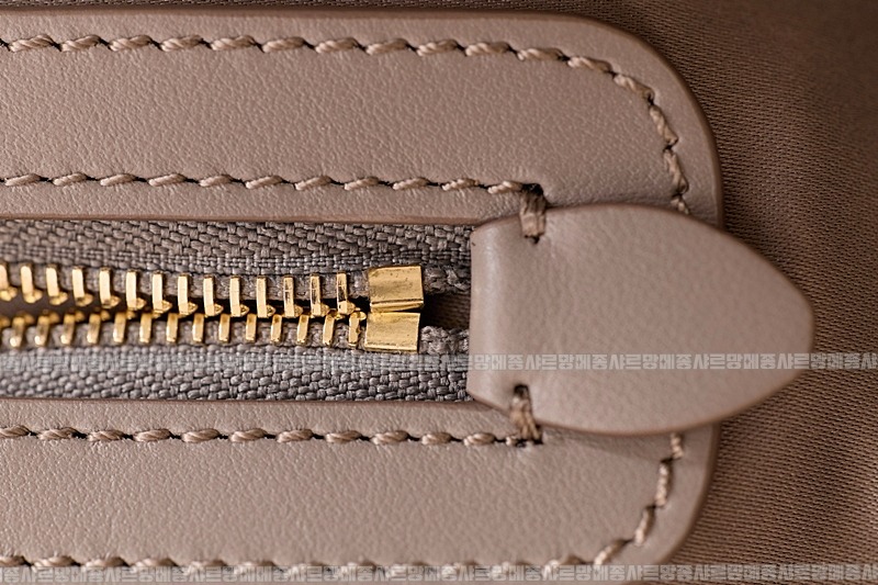 미우미우아르카디백  20260314-131448-014루.jpg