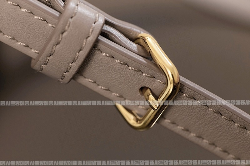 미우미우아르카디백  20260314-131448-017루.jpg