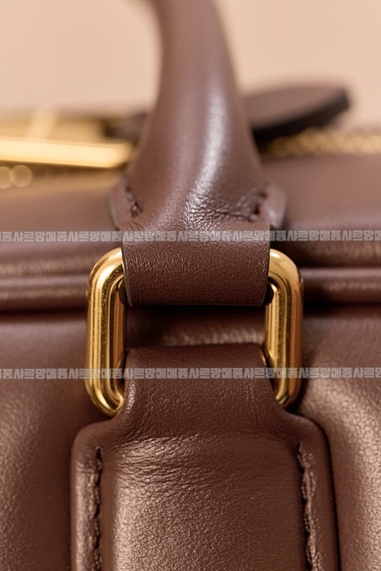 미우미우아르카디백  20260314-132952-014루.jpg