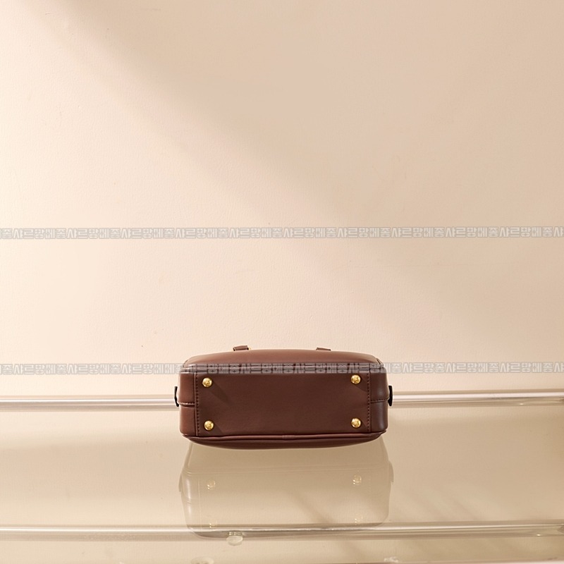 미우미우아르카디백  20260314-133528-004루.jpg