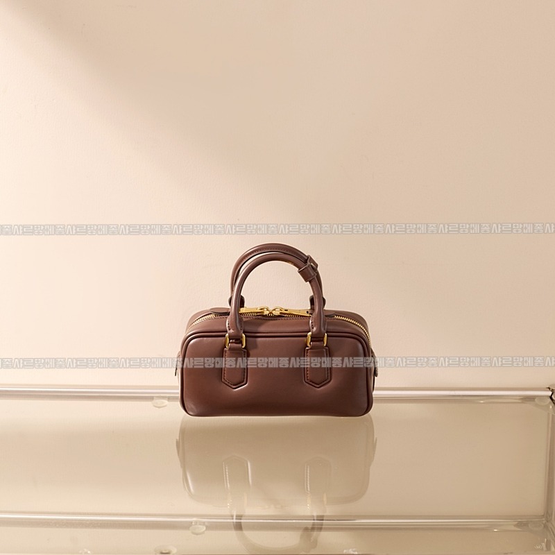 미우미우아르카디백  20260314-133528-001루.jpg