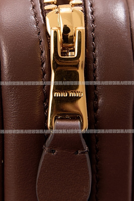 미우미우아르카디백  20260314-133835-011루.jpg