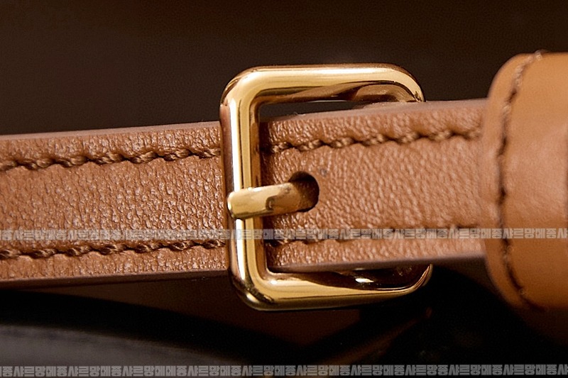 미우미우아르카디백  20260314-140001-011루.jpg