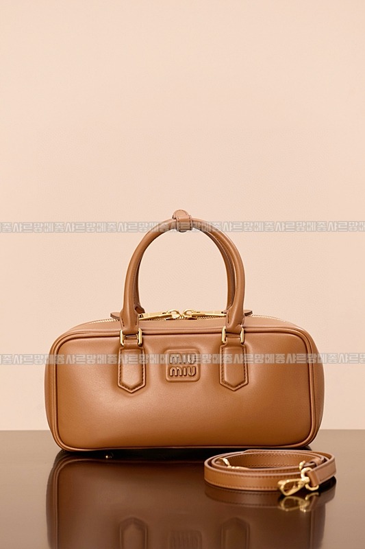 미우미우아르카디백  20260314-140906-001루.jpg