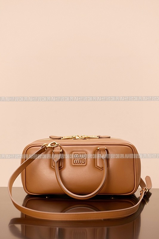 미우미우아르카디백  20260314-140907-007루.jpg