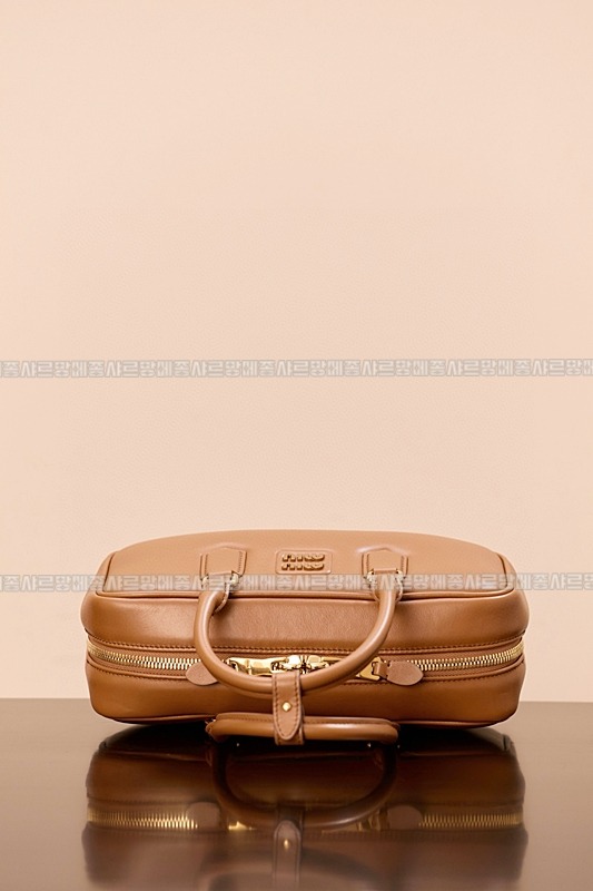 미우미우아르카디백  20260314-140907-008루.jpg