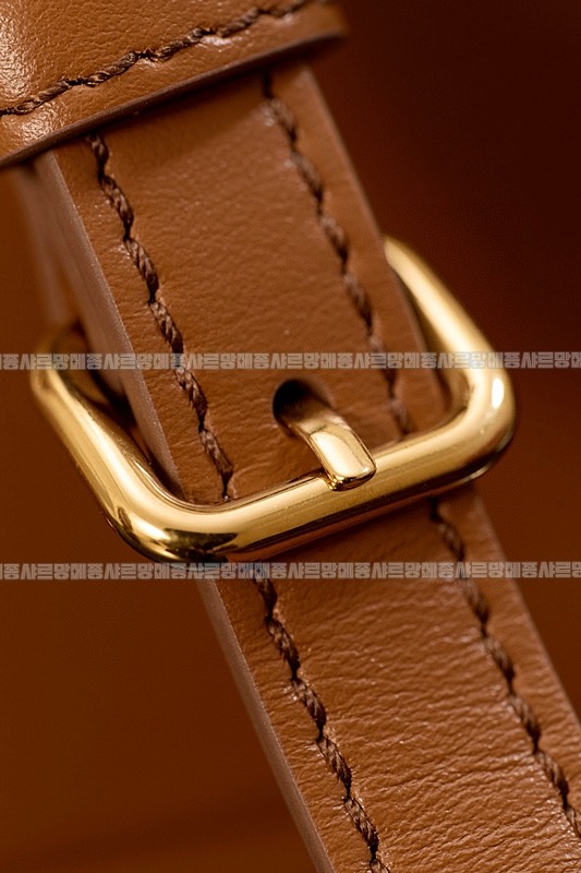 미우미우아르카디백  20260314-140908-014루.jpg