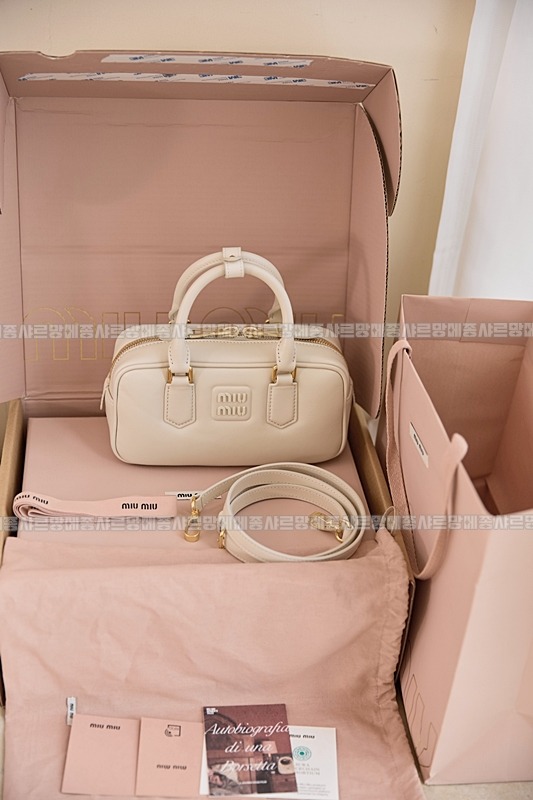 미우미우아르카디백  20260314-141846-030루.jpg