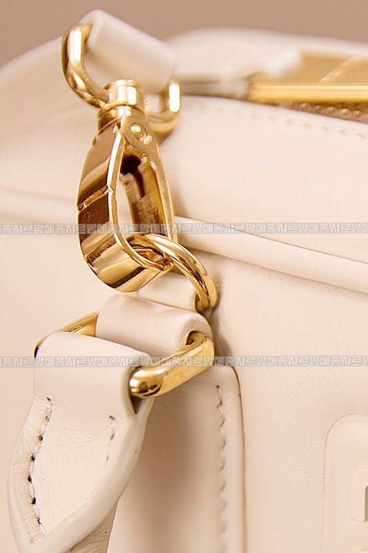 미우미우아르카디백  20260314-141843-013루.jpg