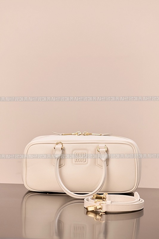 미우미우아르카디백  20260314-142814-007루.jpg