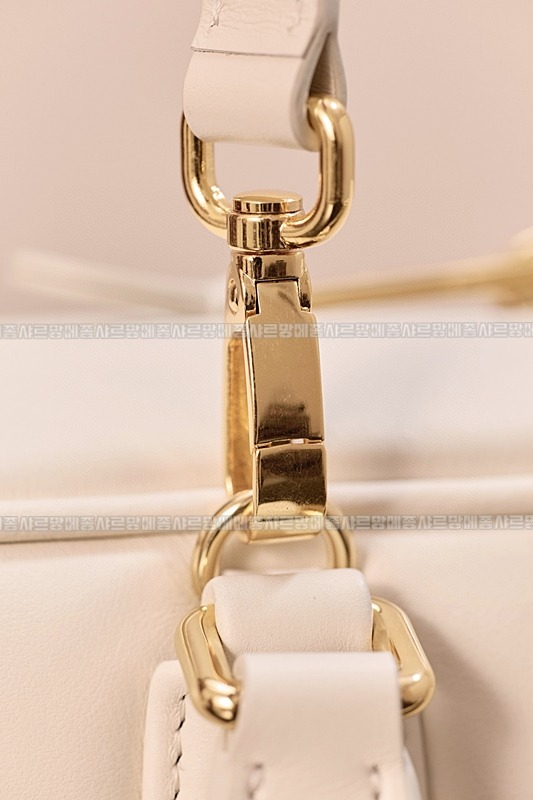 미우미우아르카디백  20260314-142815-012루.jpg