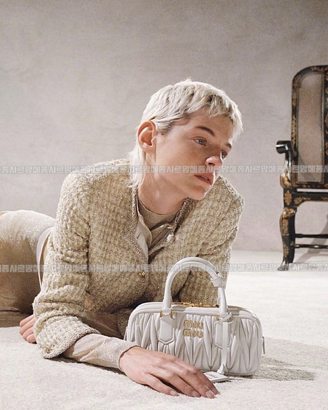 미우미우아르카디마테라세나파가죽백  20260314-151027-030루.jpg