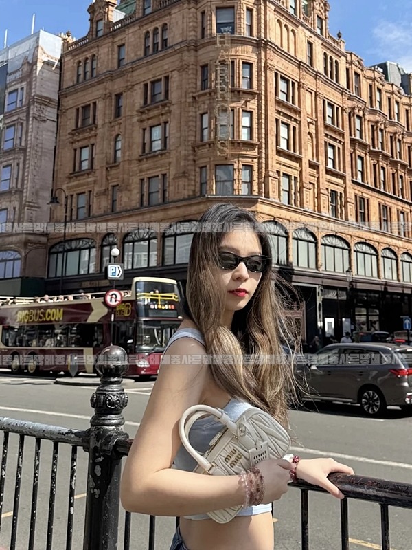 미우미우아르카디마테라세나파가죽백  20260314-153332-030루.jpg