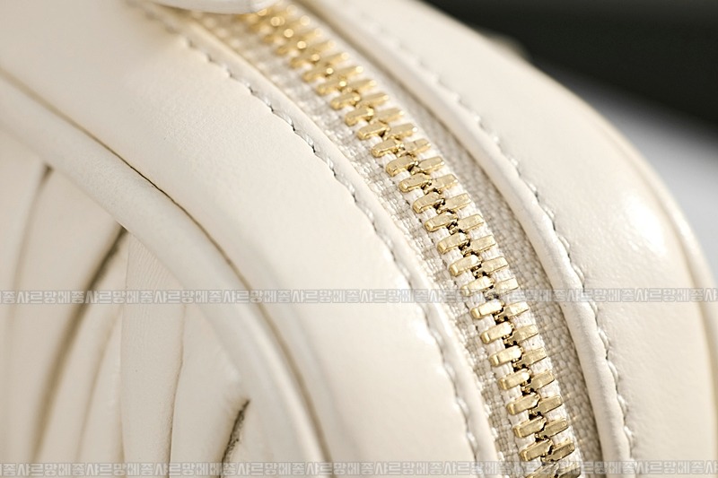 미우미우아르카디마테라세나파가죽백  20260314-153330-020루.jpg