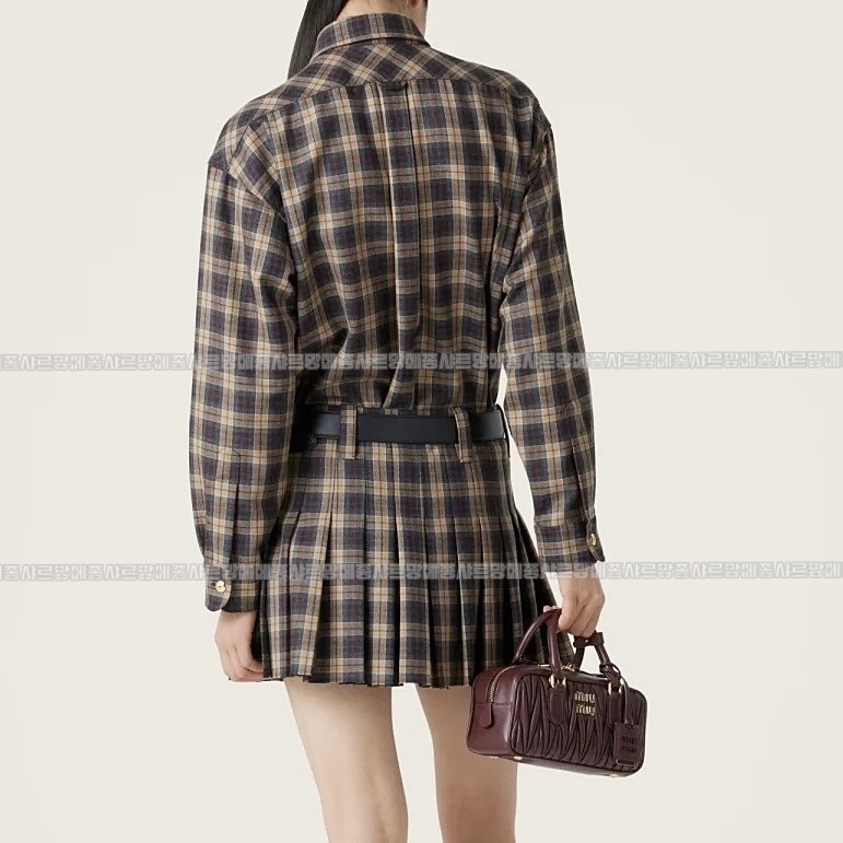 미우미우아르카디마테라세나파가죽백  20260314-160435-027루.jpg