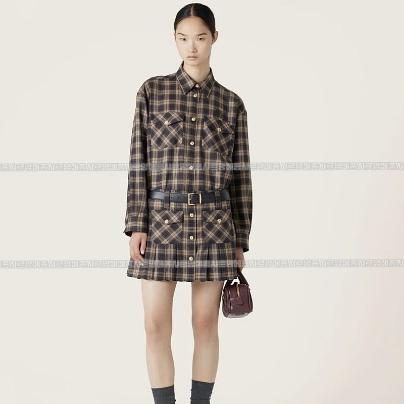 미우미우아르카디마테라세나파가죽백  20260314-160435-030루.jpg