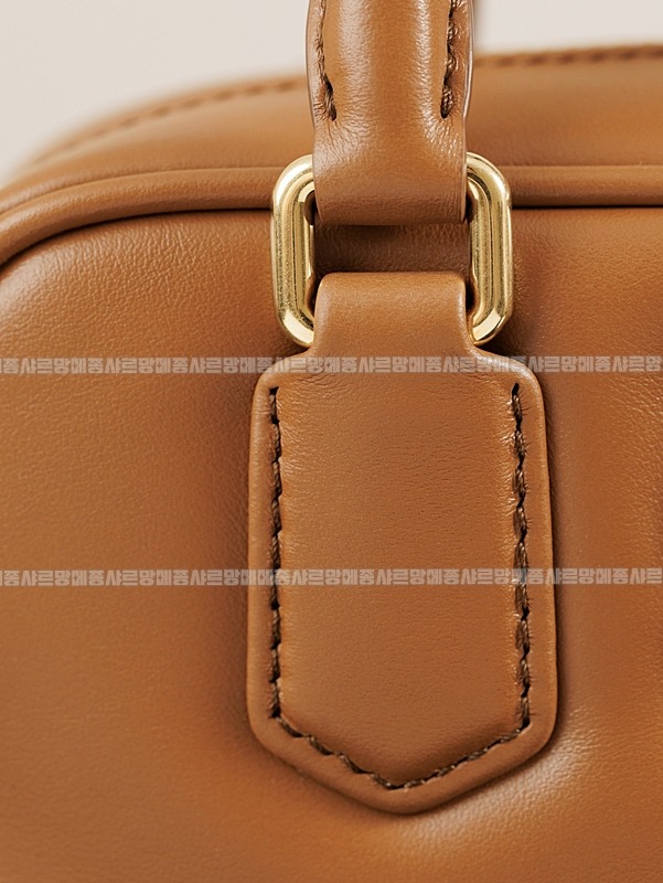 미우미우아르카디레더백 20260315-110204-015루.jpg