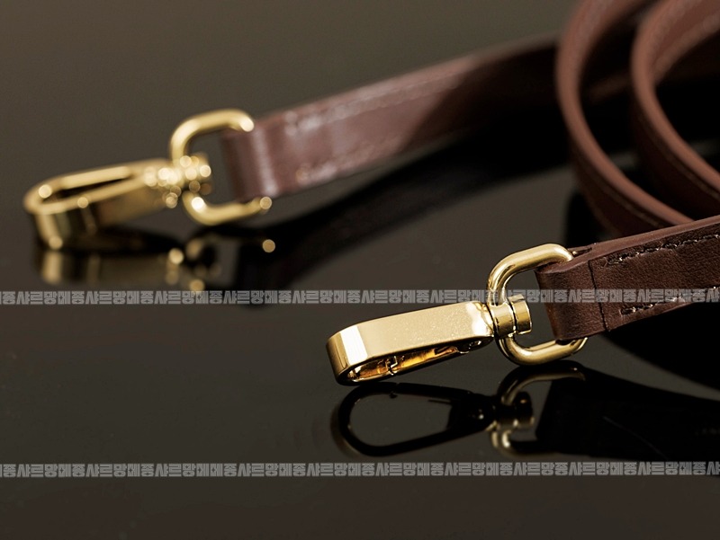 미우미우아르카디레더백 20260315-111248-014루.jpg