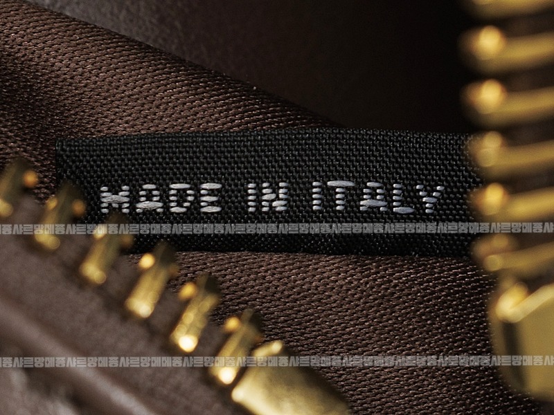 미우미우아르카디레더백 20260315-111249-022루.jpg