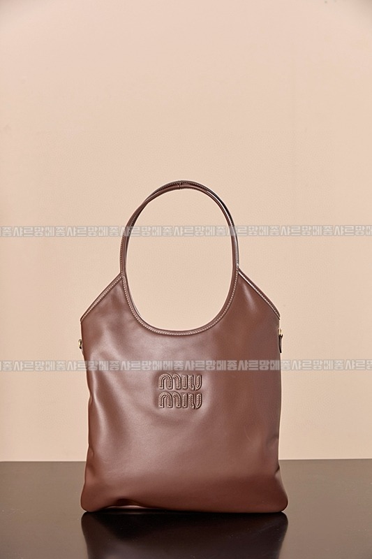 미우미우아이비캔버스토트백 20260315-113309-005루.jpg