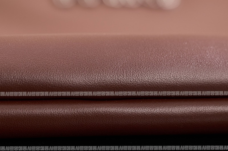 미우미우아이비캔버스토트백 20260315-113310-010루.jpg