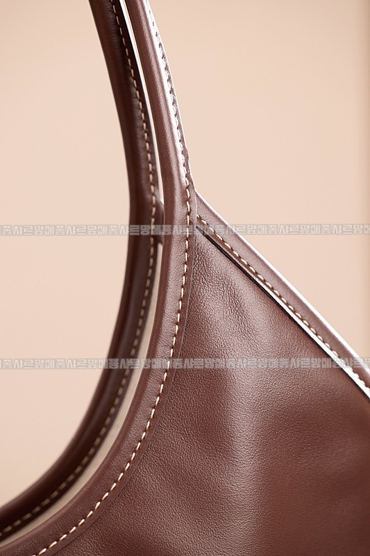 미우미우아이비캔버스토트백 20260315-113311-011루.jpg