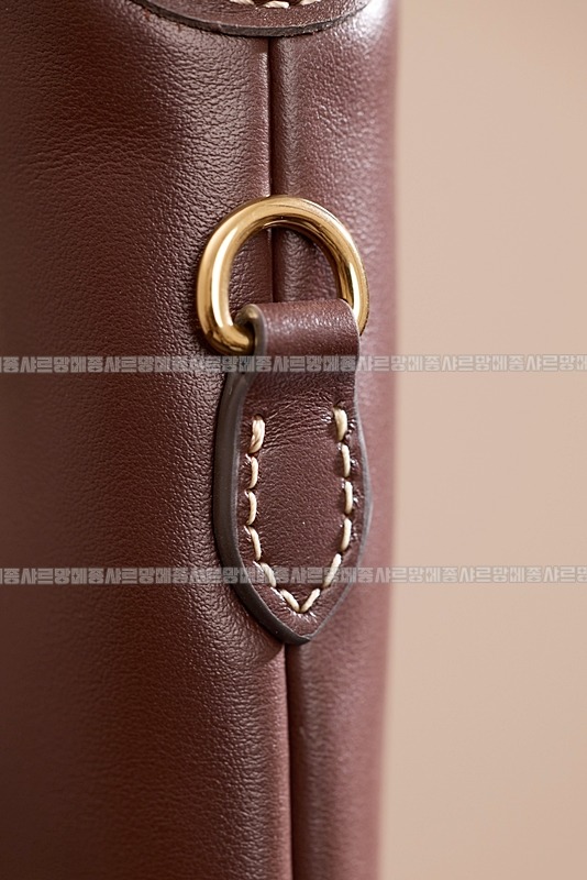 미우미우아이비캔버스토트백 20260315-113311-012루.jpg