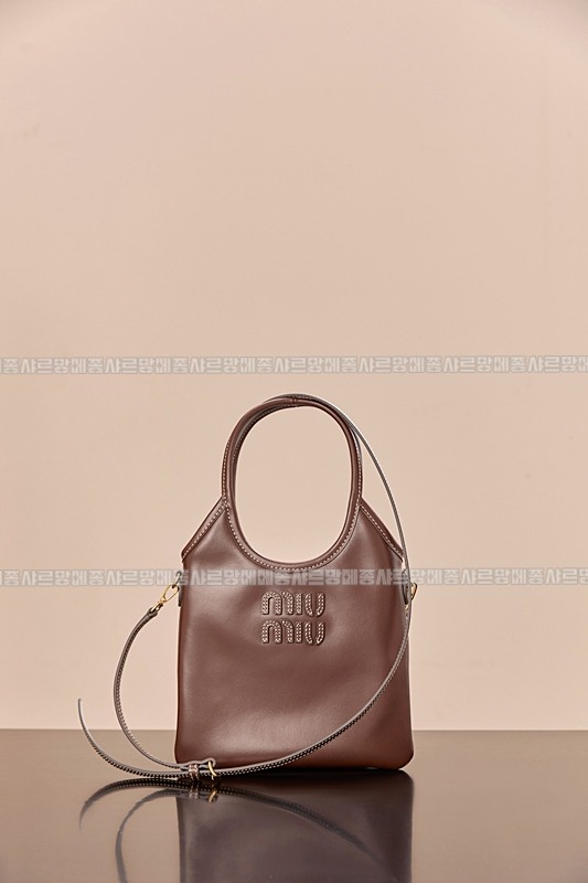 미우미우아이비캔버스토트백 20260315-113900-002루.jpg