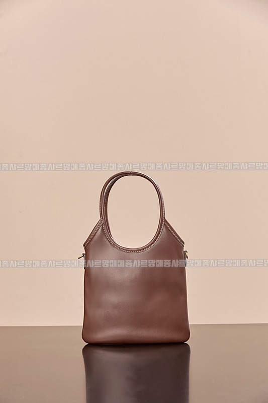 미우미우아이비캔버스토트백 20260315-113901-005루.jpg