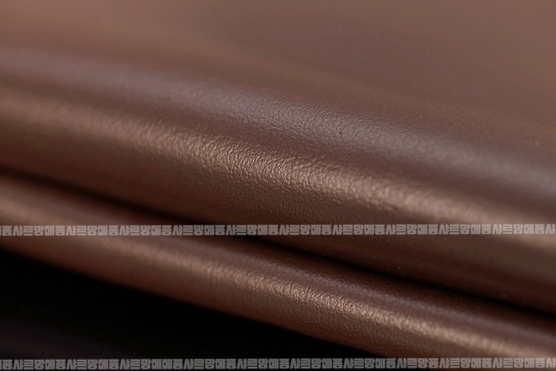 미우미우아이비캔버스토트백 20260315-113904-024루.jpg