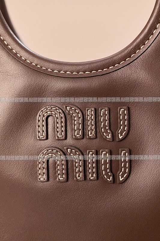 미우미우아이비캔버스토트백 20260315-113905-025루.jpg