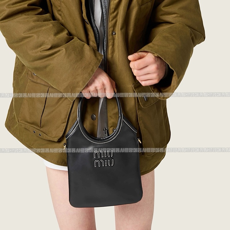 미우미우아이비캔버스토트백 20260315-115957-020루.jpg