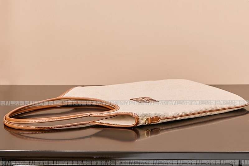 미우미우아이비캔버스토트백 20260315-125115-007루.jpg