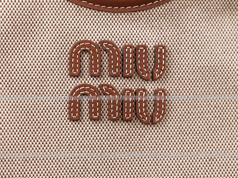 미우미우아이비캔버스토트백 20260315-125447-010루.jpg