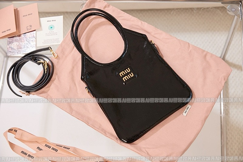 미우미우아이비캔버스토트백 20260315-125740-025루.jpg