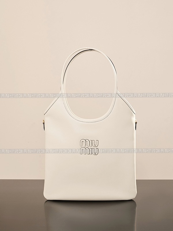 미우미우아이비캔버스토트백 20260315-130501-002루.jpg