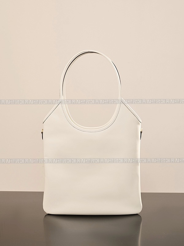 미우미우아이비캔버스토트백 20260315-130502-005루.jpg