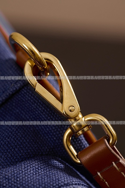 미우미우켄버스및가죽백팩 20260315-133116-016루.jpg