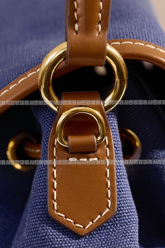 미우미우켄버스및가죽백팩 20260315-133116-018루.jpg