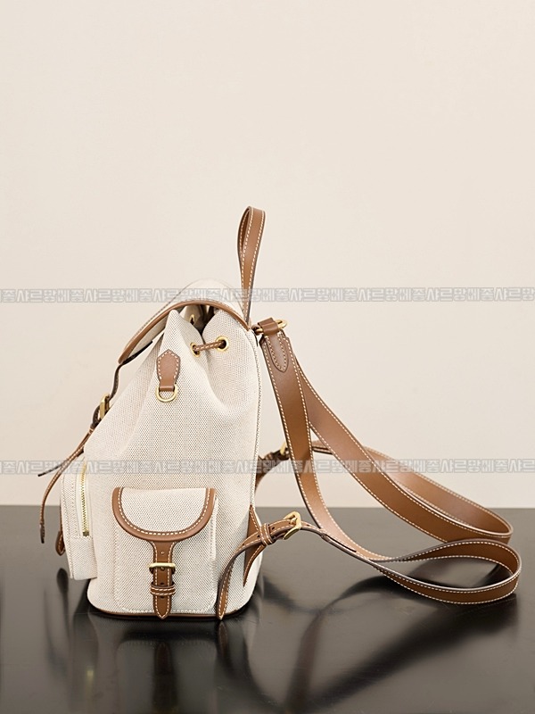 미우미우켄버스가죽백팩 20260315-135414-003루.jpg