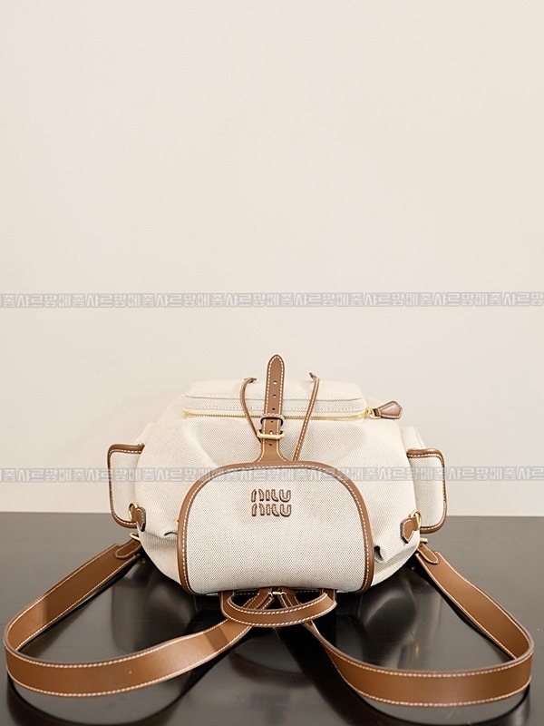 미우미우켄버스가죽백팩 20260315-135415-008루.jpg