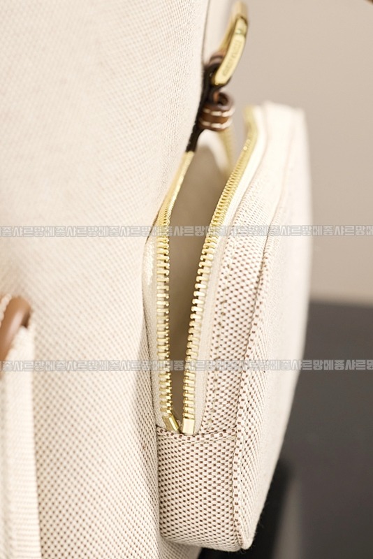 미우미우켄버스가죽백팩 20260315-135416-013루.jpg