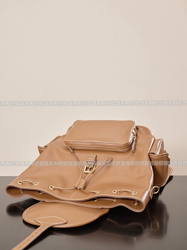 미우미우켄버스가죽백팩 20260315-140442-008루.jpg