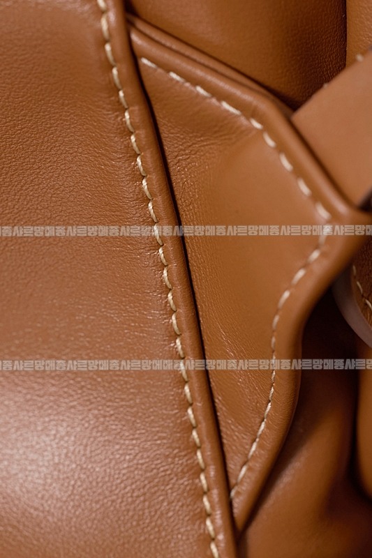 미우미우켄버스가죽백팩 20260315-140442-011루.jpg